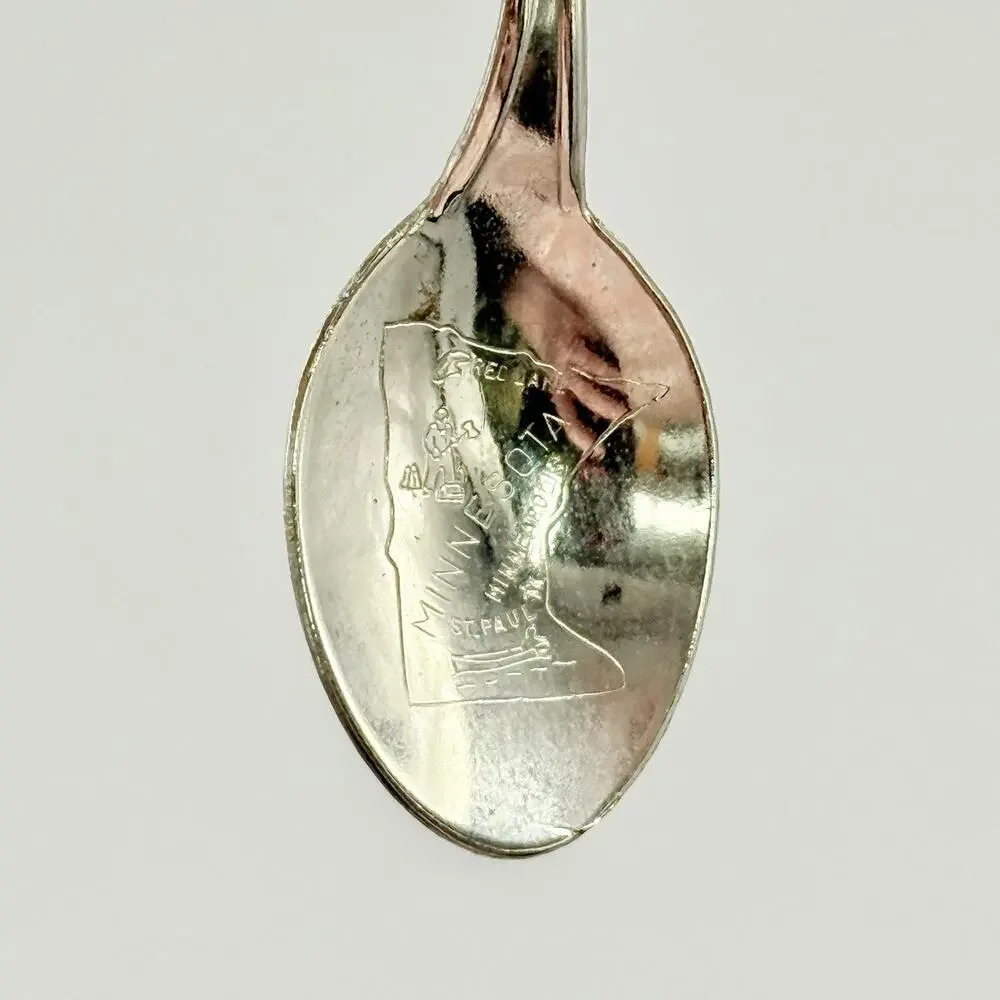 Minnesota 1981 Land of 1000 Lakes Silver Vintage Souvenir Spoon 3.5